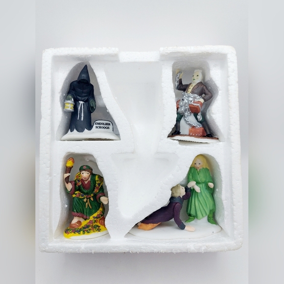 Vintage Dept 56 Christmas Carol Christmas SpiritDickens Village 4 figures - Picture 5 of 12